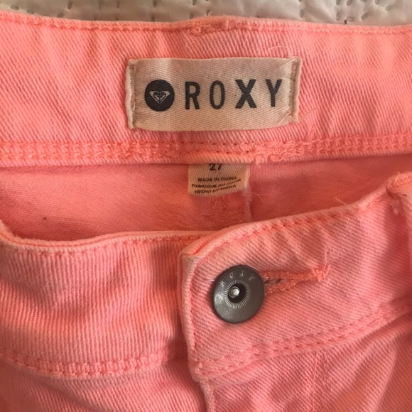 Roxy pink shorts - Picture 2 of 3